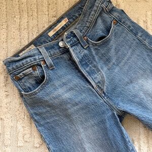Levi’s wedgie straight jeans